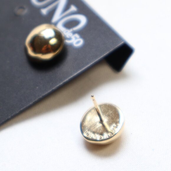 Uno de 50 Gold Tone Intrepida Stud Earrings $95 New - Picture 4 of 5